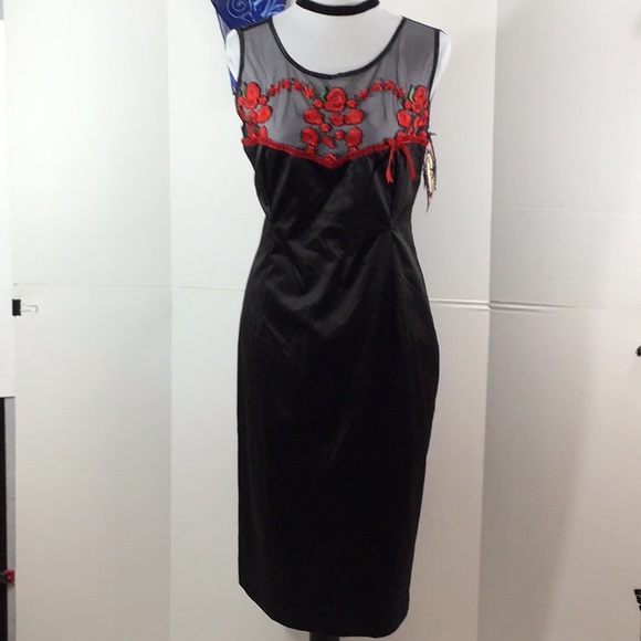 Kitten D’Amour Dresses & Skirts - Kitten D’Amour Bossa Nova red roses midi dress NWT 16